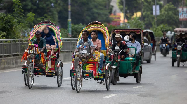 অটোরিকশা নিয়ে বিপাকে থাকার কথা নিজেরাই স্বীকার করল বিআরটিএ