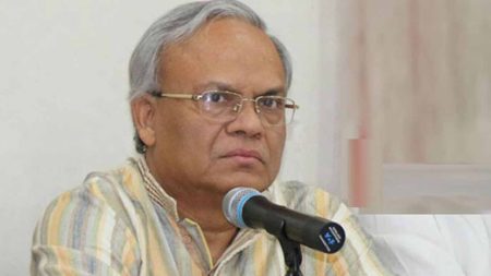 এ জাতি দিল্লির গোলাম হবে না: রিজভী