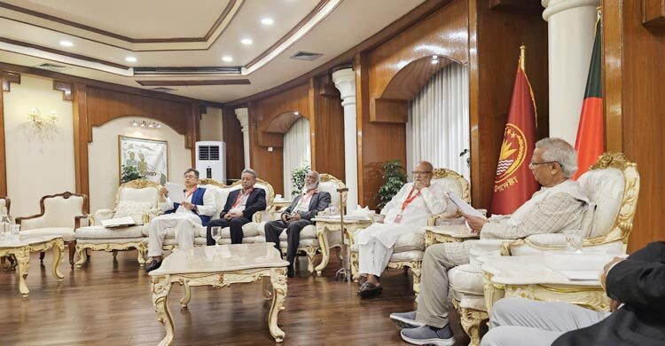 প্রধান উপদেষ্টার সঙ্গে তিন দলের বৈঠকে যেসব বিষয়ে আলোচনা হলো