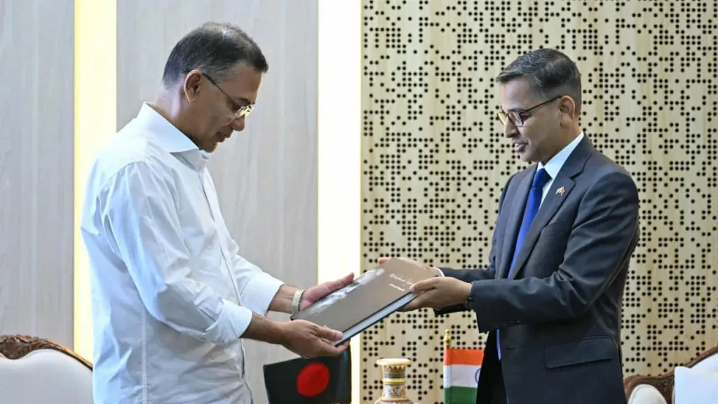 প্রধানমন্ত্রীর সঙ্গে ভারতীয় হাইকমিশনারের সাক্ষাৎ