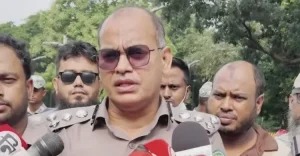 একটি দলের প্রতিষ্ঠাবার্ষিকী ঘিরে সর্বোচ্চ সতর্কতায় পুলিশ: ডিএমপির অতিরিক্ত কমিশনার
